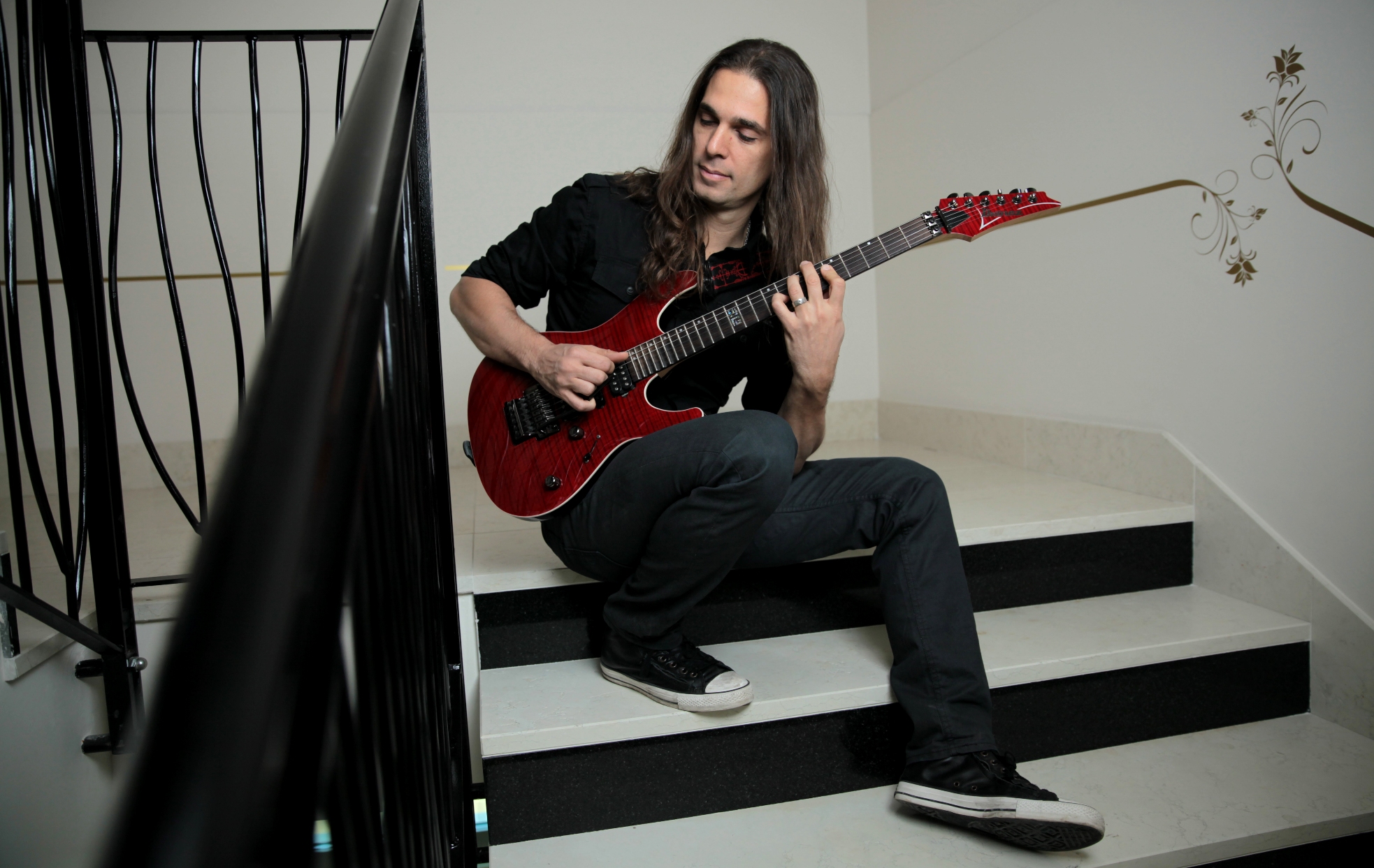 Kiko Loureiro “Esse negócio de talento é superestimado”