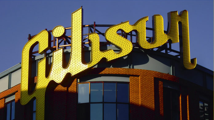 Gibson-NAMM-Factory Fabrica da Gibson