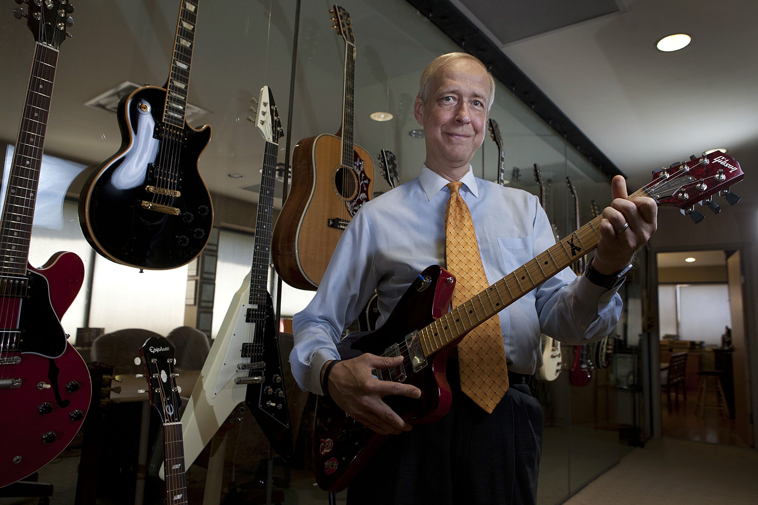 Henry Juszkiewicz CEO da Gibson » Guitarload
