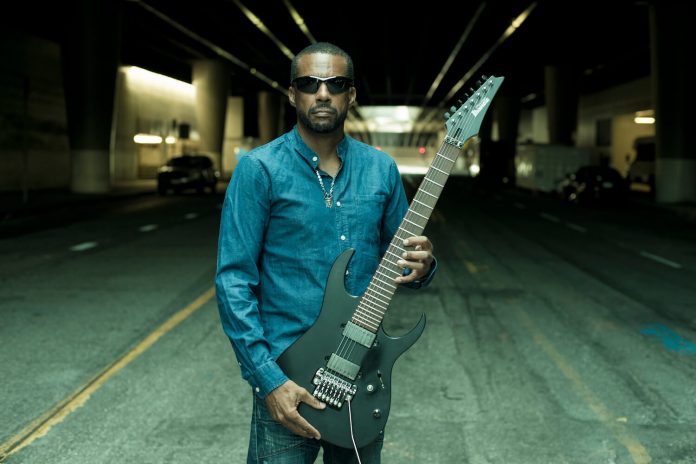 TonyMacAlpine Tony MacAlpine. Foto: Divulgação