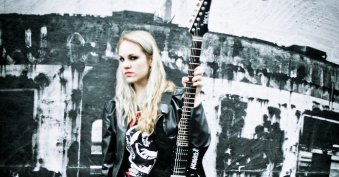 prika-nervosa Prika Amaral, guitarrista da banda Nervosa