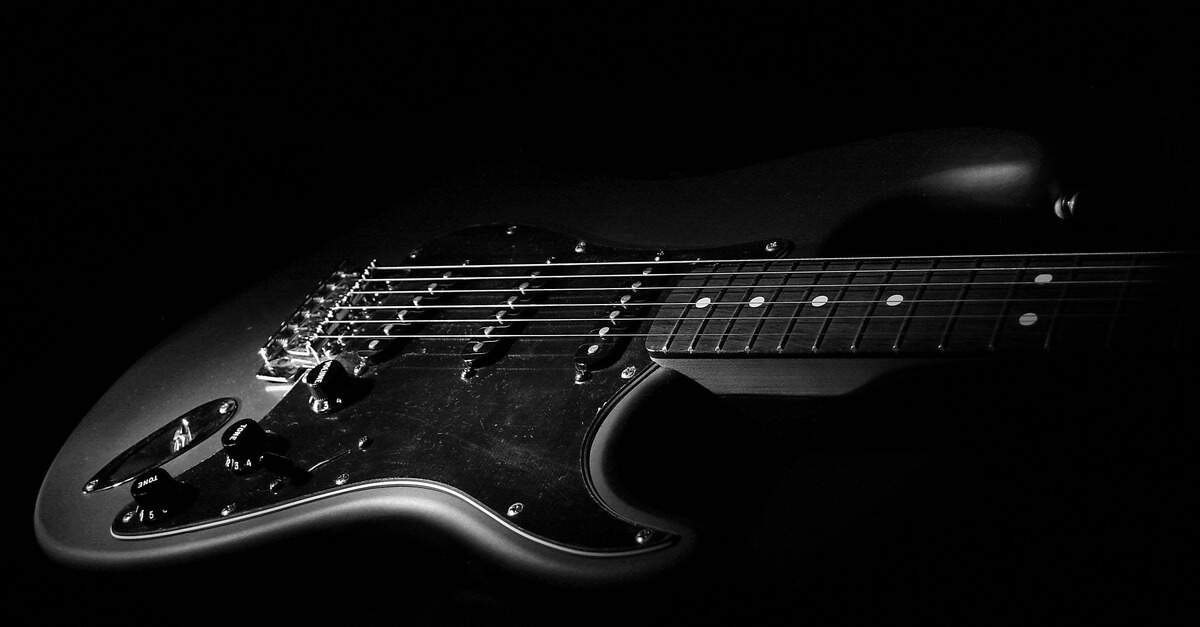 Stratocaster em preto e branco