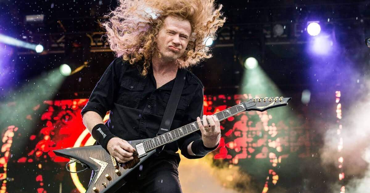 Dave Mustaine tocando ao vivo
