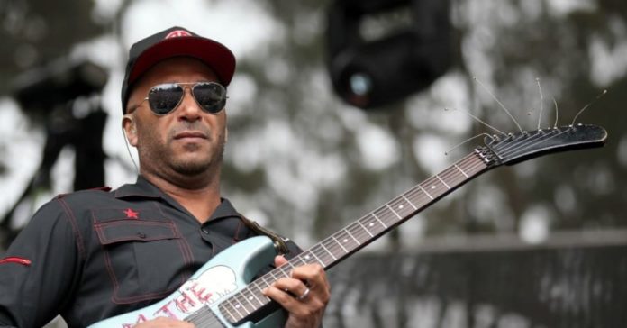 tom-morello Tom Morello tocando ao vivo