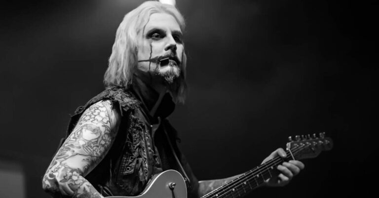 John 5 tocando guitarra ao vivo