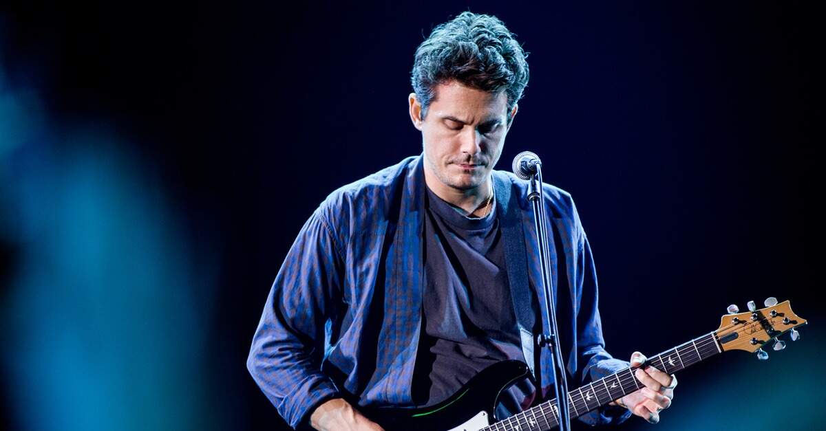 John Mayer tocando ao vivo