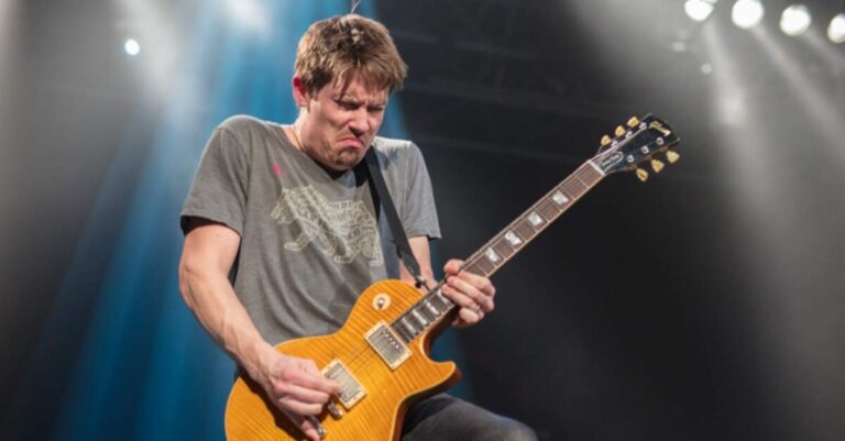 Jonny Lang tocando uma Les Paul