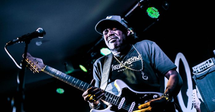eric-gales Eric Gales tocando ao vivo