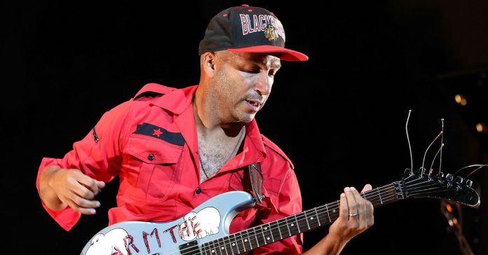 tom-morello Tom Morello tocando ao vivo