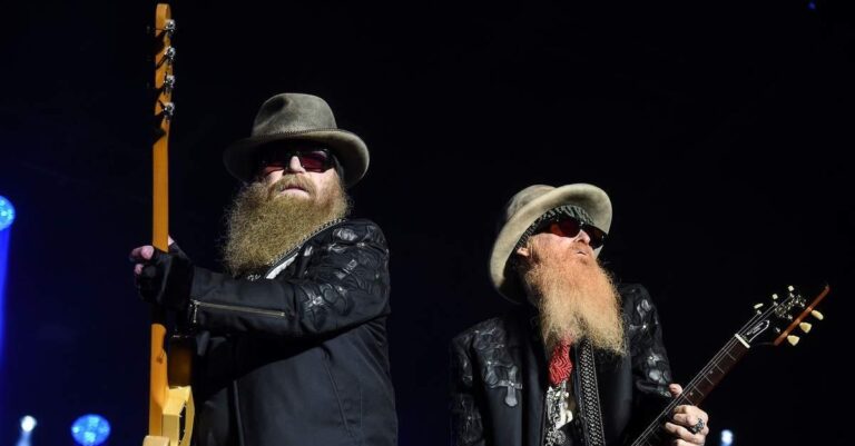 ZZ Top tocando ao vivo