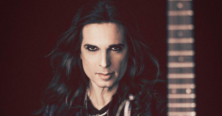 kiko loureiro