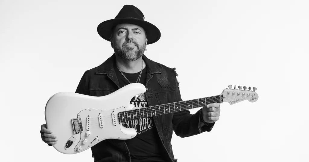 Mello Jr comenta sobre motivação para fazer música
