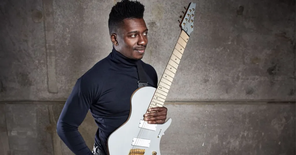 Tosin Abasi nem sempre se deu bem com guitarra de 8 cordas