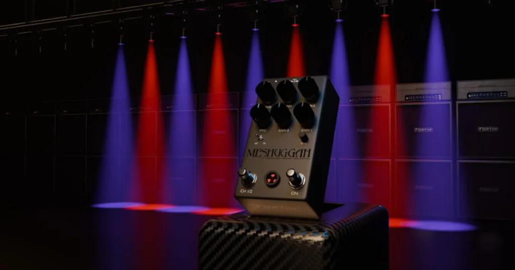 Pedal Fortin Meshuggah sobre um amplificador