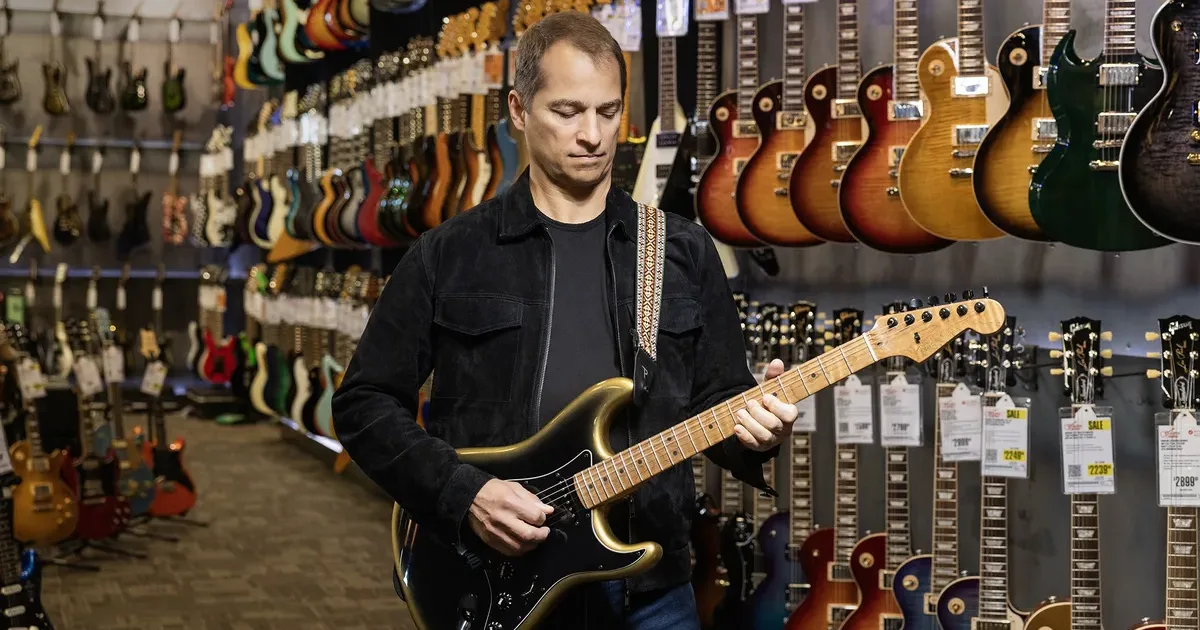 CEO da Guitar Center alerta: 9 em cada 10 iniciantes desistem da guitarra no 1º ano