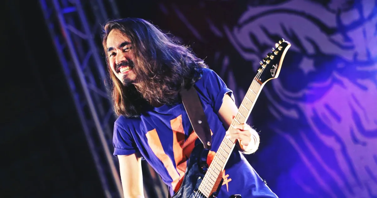 Entre solos e silêncios, Mateus Asato encontra a própria voz: “Dez anos de muitas dúvidas”