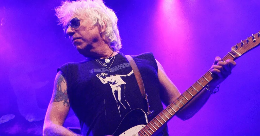 Ricky Byrd encontrou qualidade num amplificdor portátil da Fender.