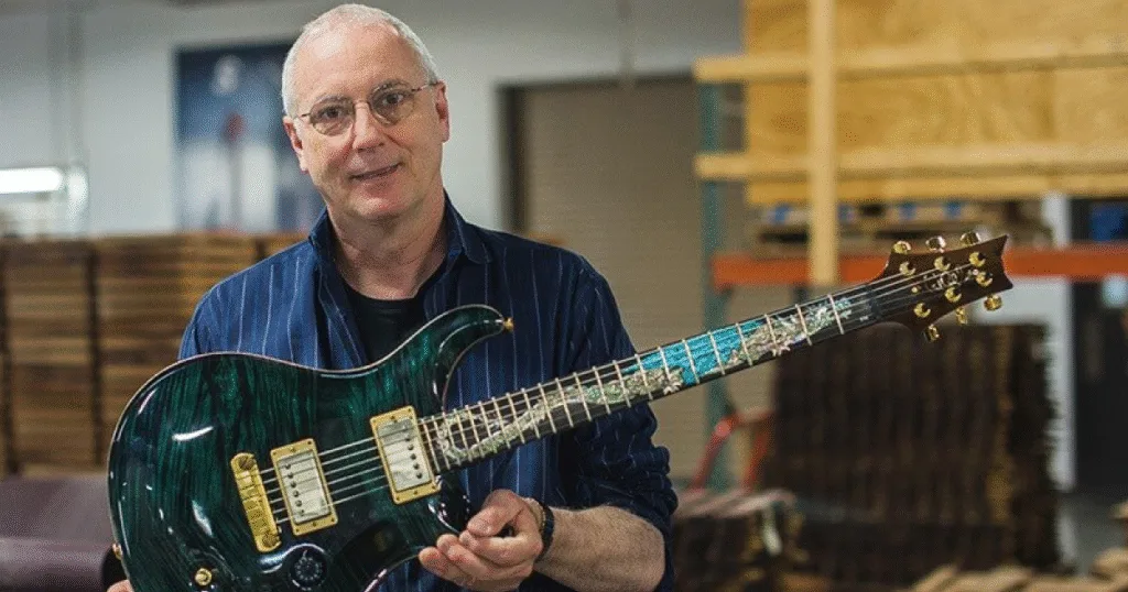 Paul Reed Smith adimite utilizar lâminas de barbear para etstar captadores.