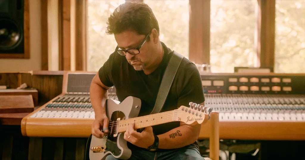 Brent Mason ensina truques preciosos para guitarristas de estúdio.