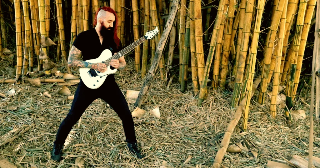 Guitarrista Glauber Oliveira lança carreira solo com single instrumental cheio de brasilidade Glauber Oliveira lança o single instrumental “LORE”.