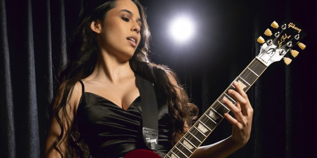 Larissa Liveir é artista Gibson