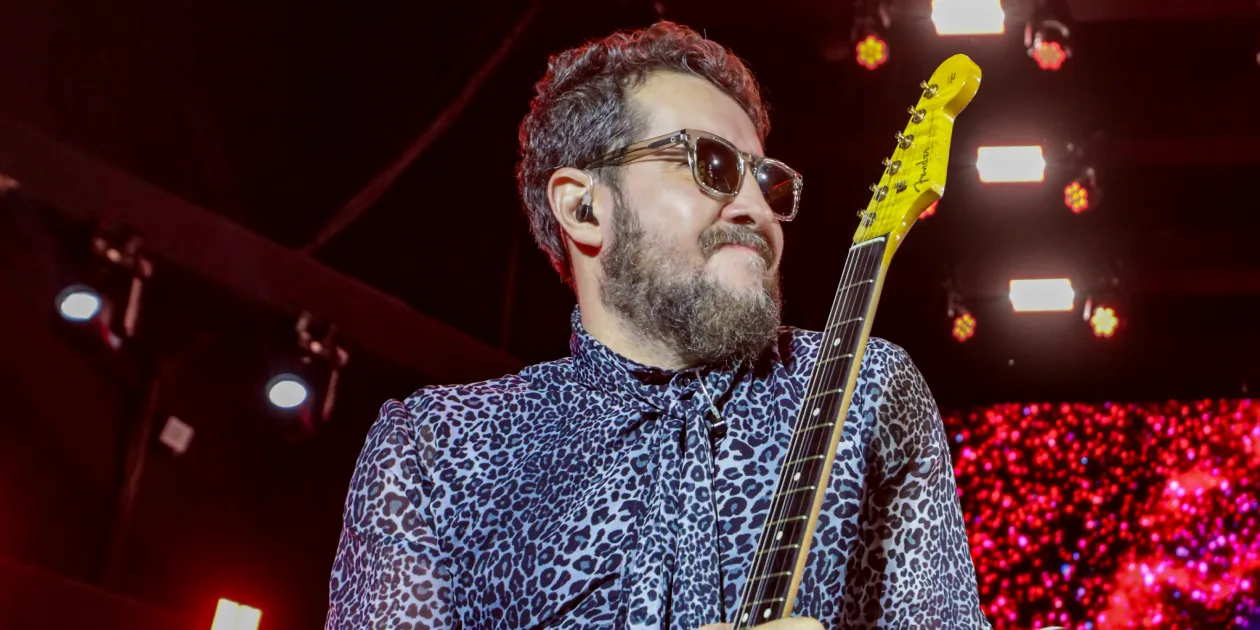 Suricato revisita raízes, contradições e identidades em entrevista à Guitarload