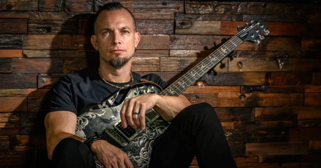 Mark Tremonti explica questão envovlendo usao de equipamentos