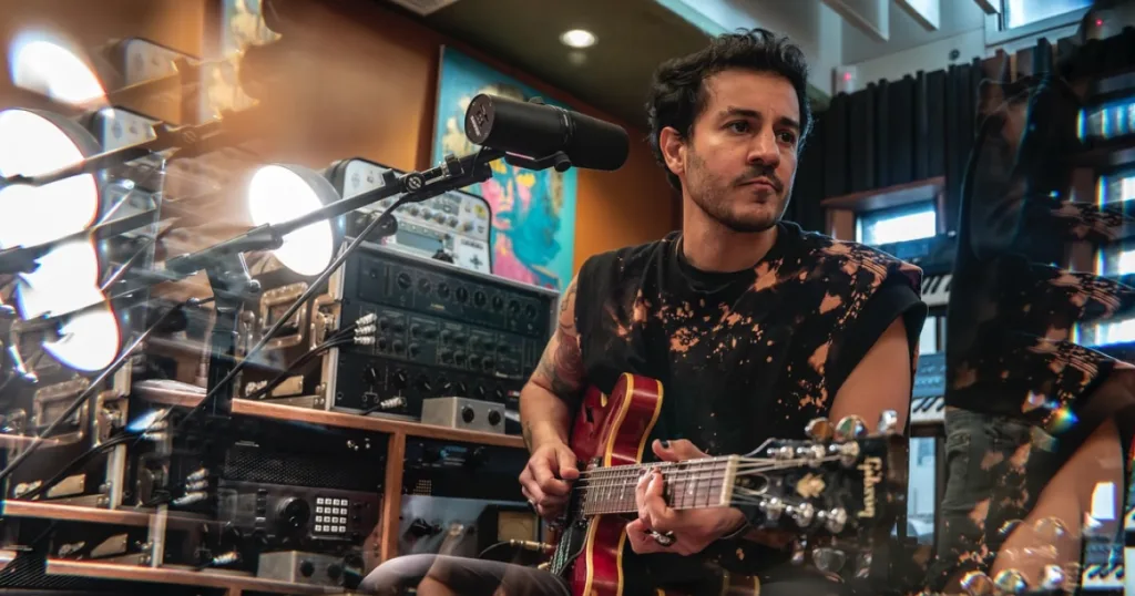 Artur Menezes lança single
