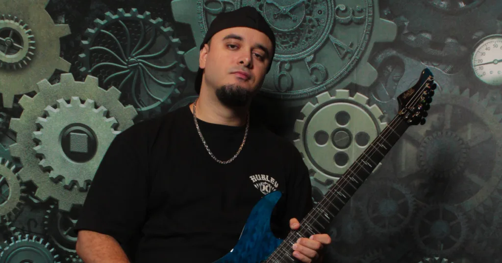 Cacá Barros revela como disciplina, igreja e internet moldaram sua carreira na guitarra Influências, técnica e composição: veja os principais pontos da entrevista com Cacá Barros.