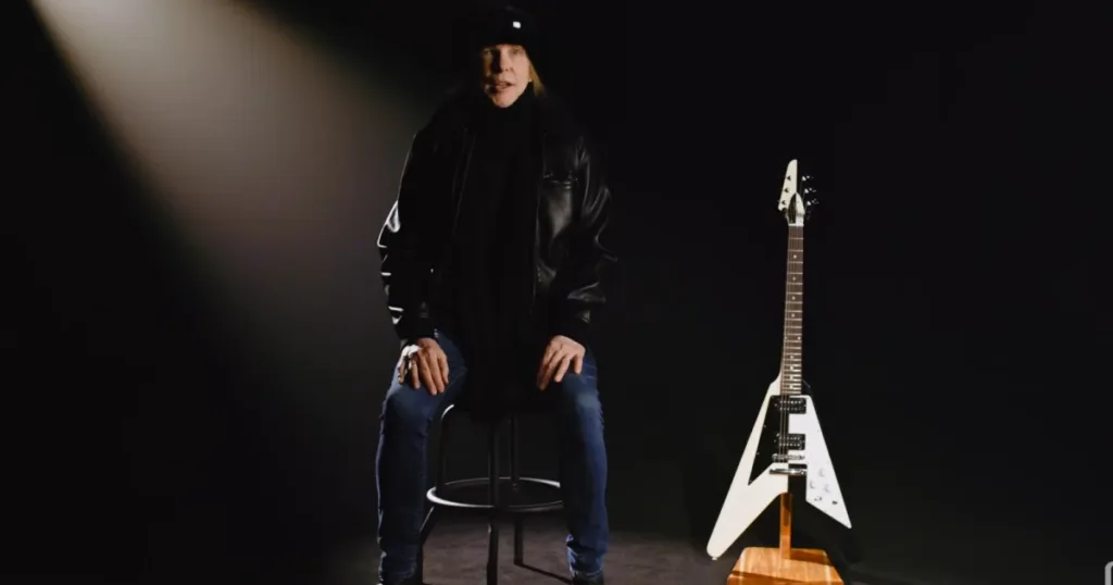 Gibson recria Flying V icônica de Michael Schenker em edição limitada e modelo esgota em um dia Recriação da Flying V de Schenker pela Gibson Custom Shop tem apenas 50 unidades.