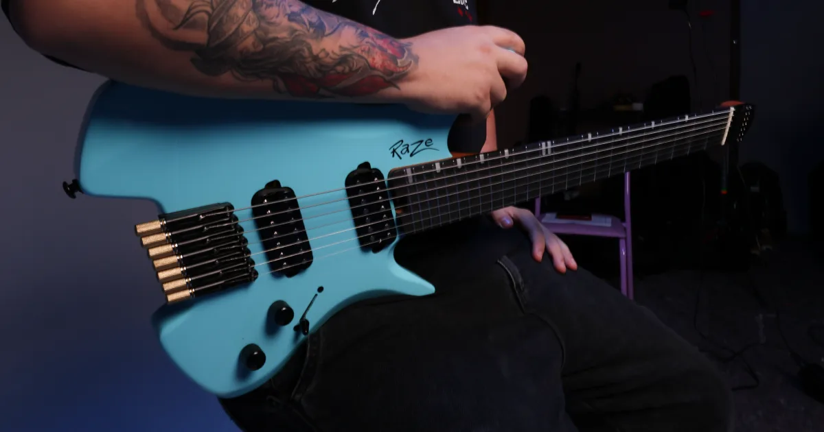 michael-raze-headless-7-cordas