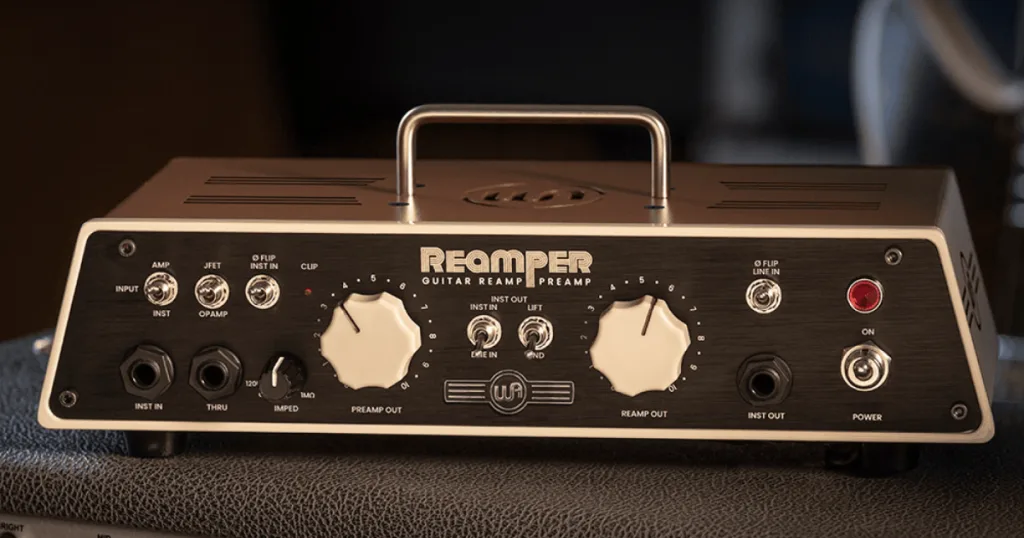 Warm Audio lança Reamper, dispositivo que integra pedais, amplificadores e DAWs Integração analógica e controle avançado colocam o Reamper como peça-chave em setups híbridos.