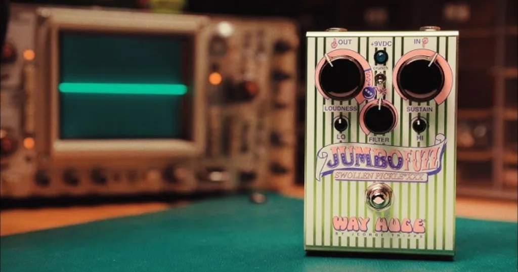 Way Huge lança Swollen Pickle XXX e celebra 30 anos de um dos fuzz mais cult do mercado Swollen Pickle XXX chega como edição limitada com melhorias funcionais.