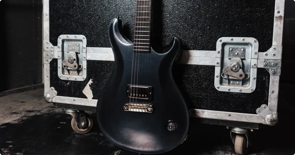PRS reduz ao essencial sua nova signature, mantendo apenas o necessário para execução musical em alto volume.