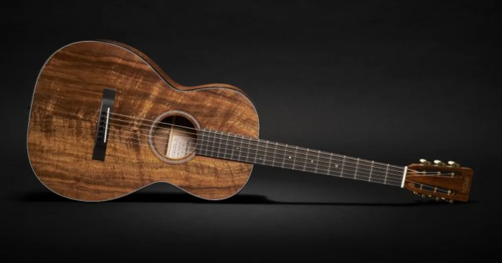 Martin celebra 100 anos do acabamento em laca com o novo Custom Shop 0-18K2 CFM IV, violão em koa flamejado limitado a apenas 100 unidades.