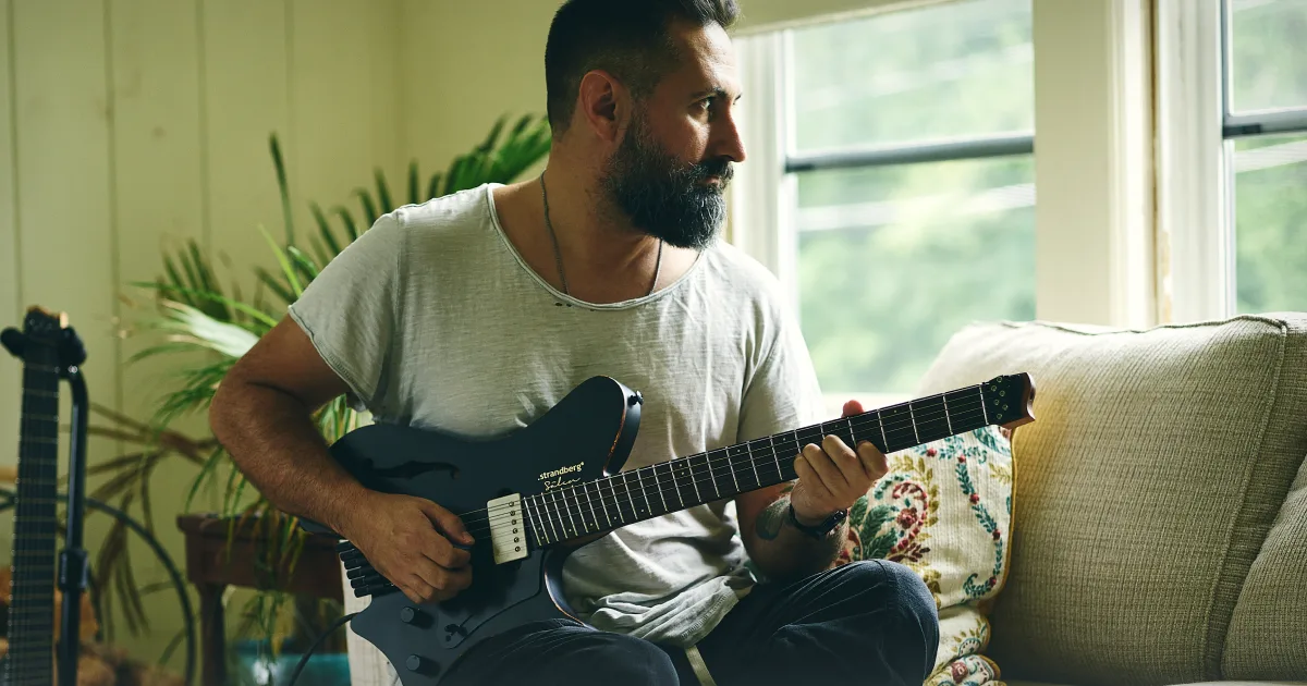 O casamento do djent? Jake Bowen é o novo artista da Strandberg
