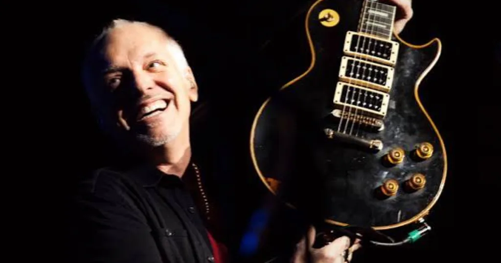 Novo trabalho de Peter Frampton é um dos destaques da edição 151 da Guitarload Peter Frampton retorna aos holofotes na edição 151 da Guitarload com Carry The Light
