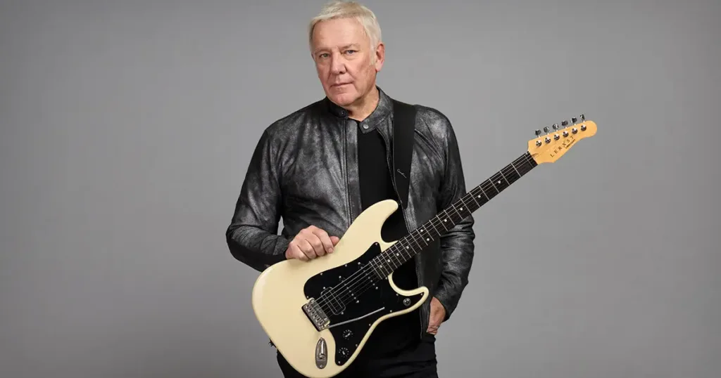 Alex Lifeson afirma que a abertura da música é um verdadeiro quebra-cabeça rítmico e o maior desafio da turnê Fifty Something.