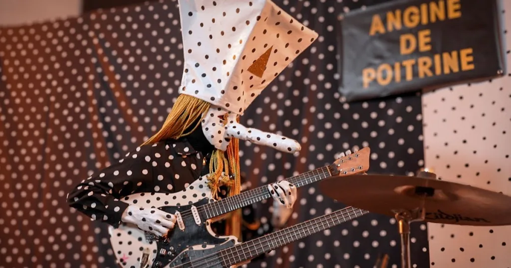 “Ele acabou com meu ego”: professor excêntrico moldou guitarrista do Angine de Poitrine A estranha escola de guitarra que ajudou a criar o Angine de Poitrine