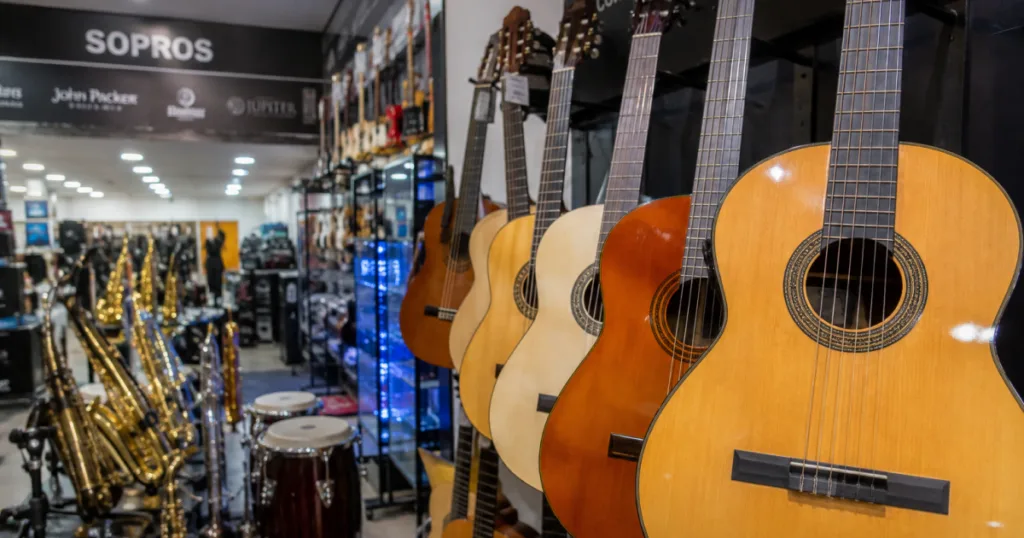 Utilidade pública: Governo zera Imposto de Importação de violões, instrumentos de sopro e microfones Governo zera Imposto de Importação de violões, instrumentos de sopro e microfones