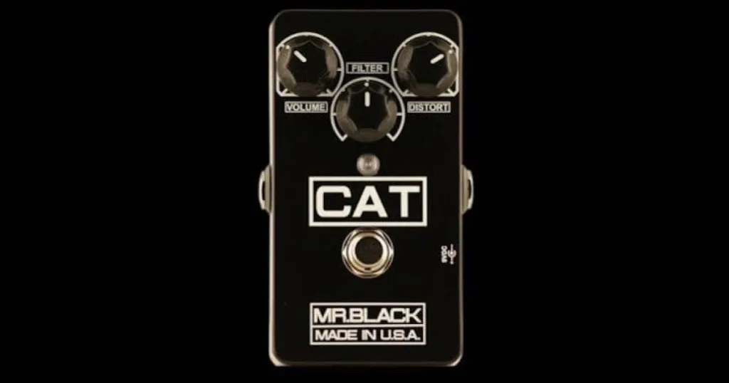 O CAT Distortion está de volta com circuito totalmente redesenhado, maior capacidade de saída, baixa impedância e edição limitada a 48 unidades.