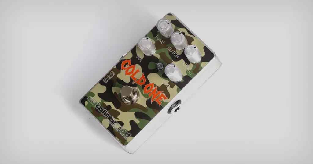 Catalinbread lança Cold One, pedal que combina distorção, fuzz e glitch Inspirado no DOD Punkifier, equipamento oferece controles para misturar diferentes texturas de saturação e criar timbres que vão do rock tradicional a sonoridades arpejadas.