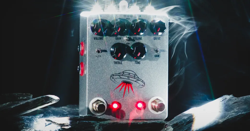 JHS lança pedal que separa os circuitos de dois overdrives clássicos; conheça o Wanderer 1. JHS coloca Morning Glory e NOTAKLÖN no mesmo pedal, sem limitar o roteamento