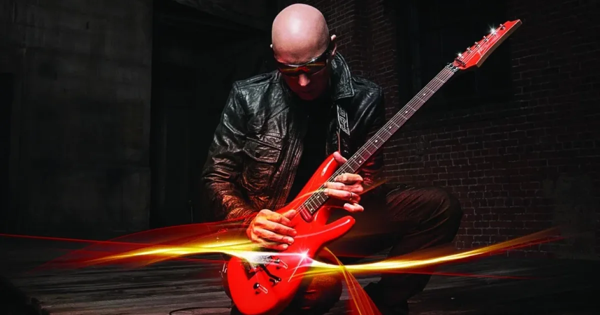 “Talvez eu possa aprender com uma criança de oito anos”, diz Joe Satriani